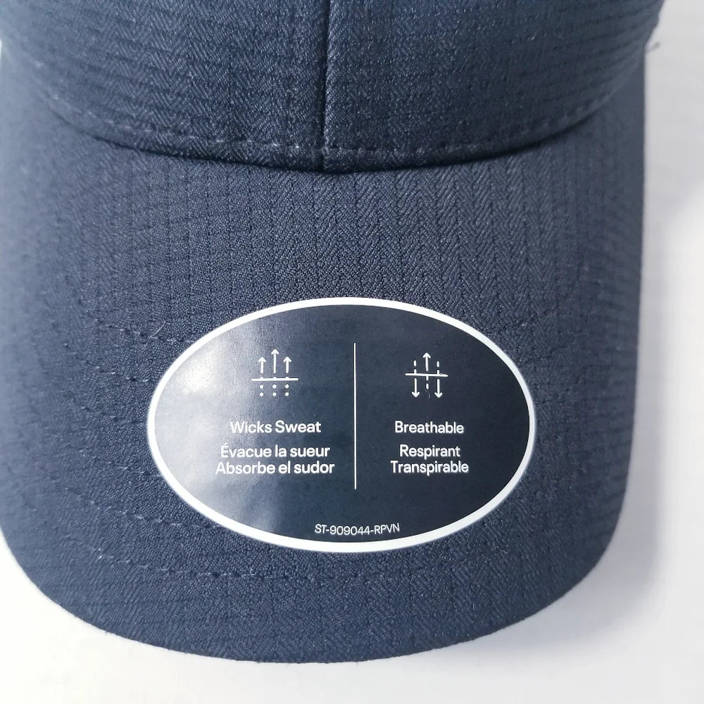 NWT UNDER ARMOUR YOUTH FITTED HAT SIZE YOUTH MED/ YOUTH LARGE